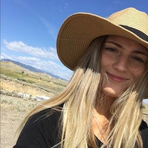 Meet your Posher, Yvonne